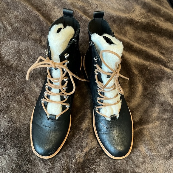 American Eagle Sherpa Lug Boot in Black - Picture 4 of 7